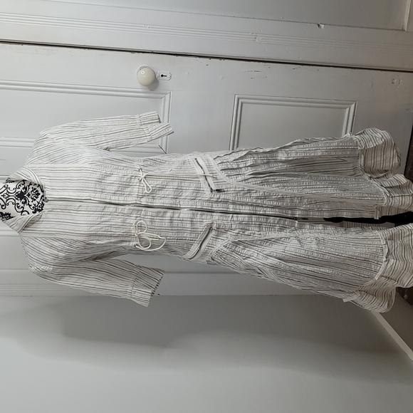 heymann Dresses & Skirts - Beate Heymann Street Couture dress grey and white thin stripes Size Medium